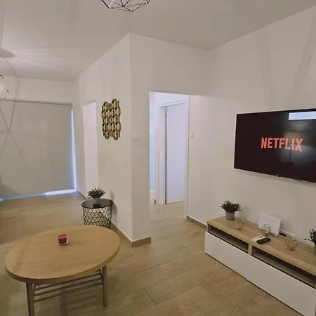 Sky 公寓 利马索尔